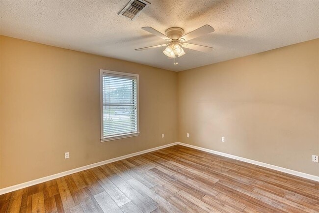 Building Photo - 4840 Arthur Ln