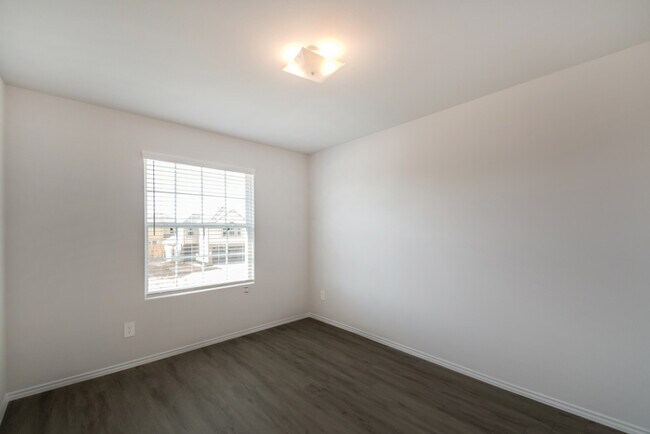 Building Photo - Cypresswood Landing -5034 Giant Sequoia Wa...
