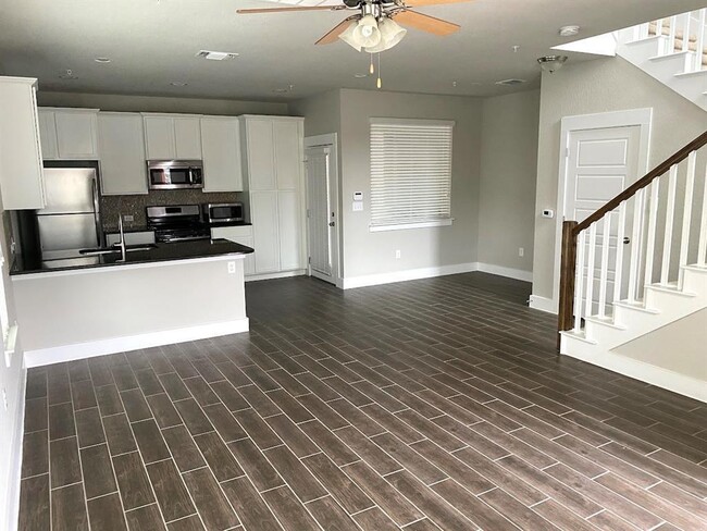 Building Photo - 7501 Pantherpaw St