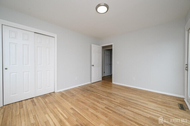 Building Photo - 796 Inman Ave