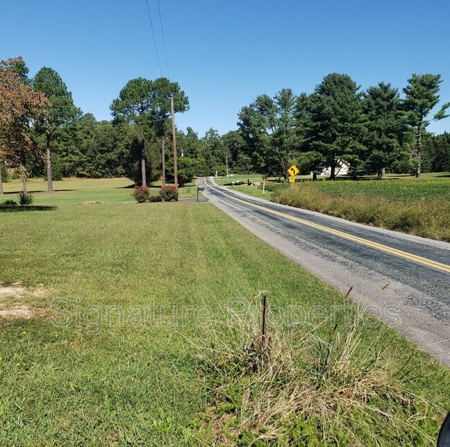 Building Photo - 7285 Beulah Church Rd
