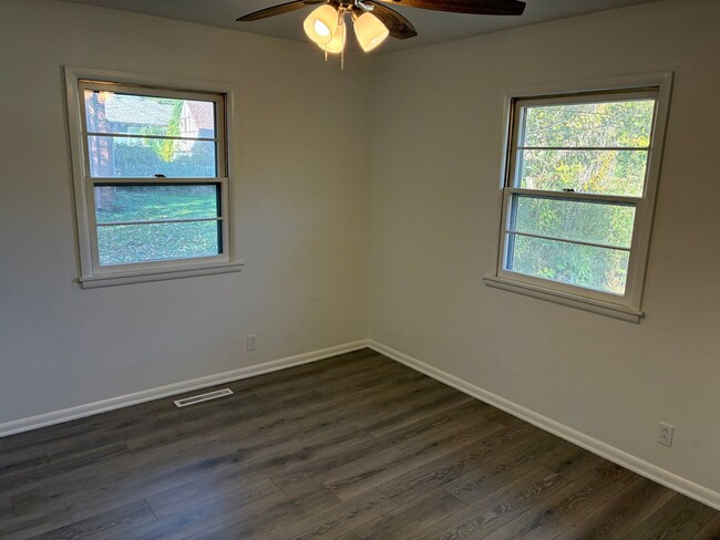 Building Photo - Rountree school district, fully remodeled 2 bed, 1 bath duplex walking distance to MSU campus and...