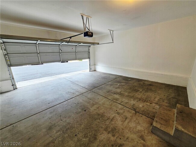 Building Photo - 8327 Fort Hallock Ave