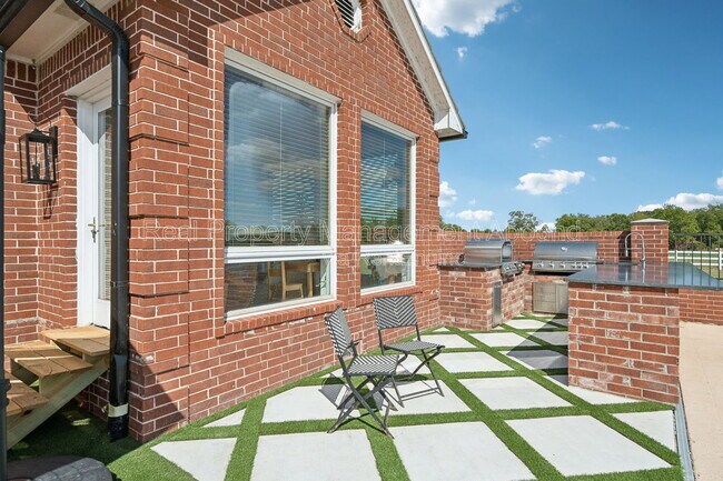 Building Photo - 6202 E 191st St S