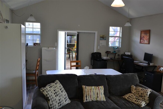 Building Photo - 10530 Permian Dr