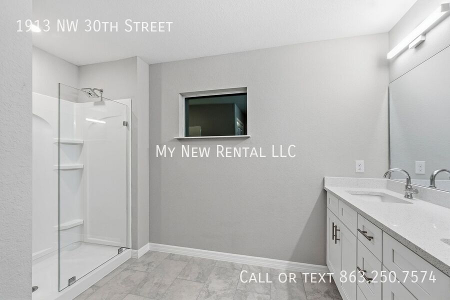 Building Photo - 1913 NW 30th St