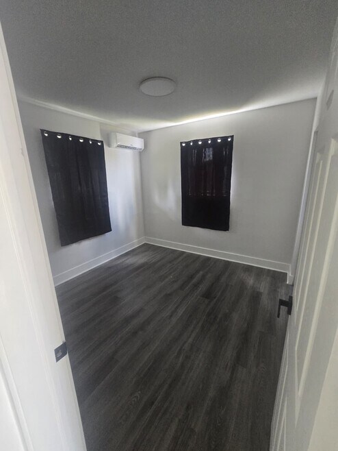 Building Photo - 2540 NW 90th St