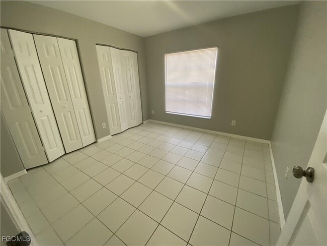 Building Photo - 4543 20th St SW