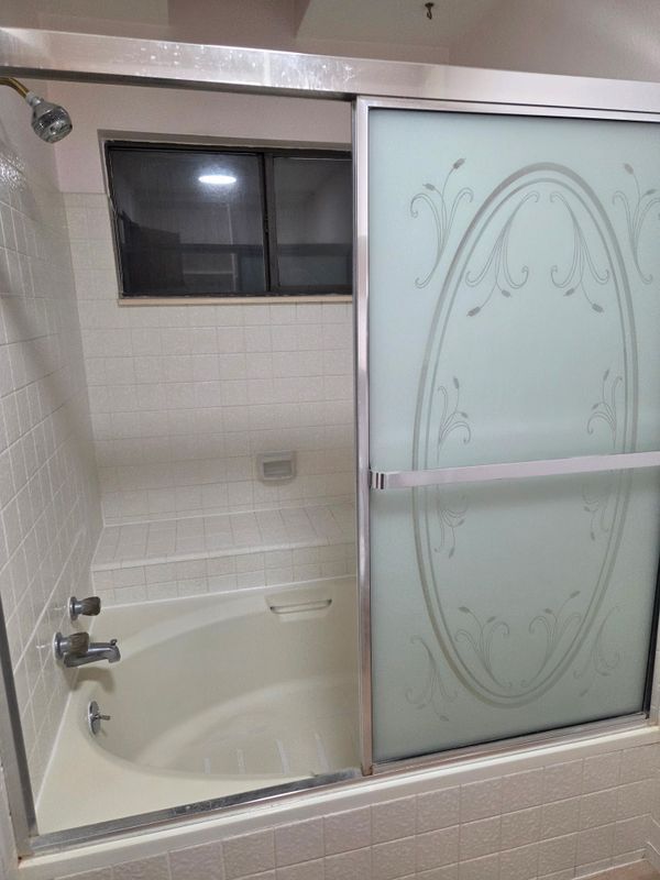 Building Photo - 10722 W Berry Ave