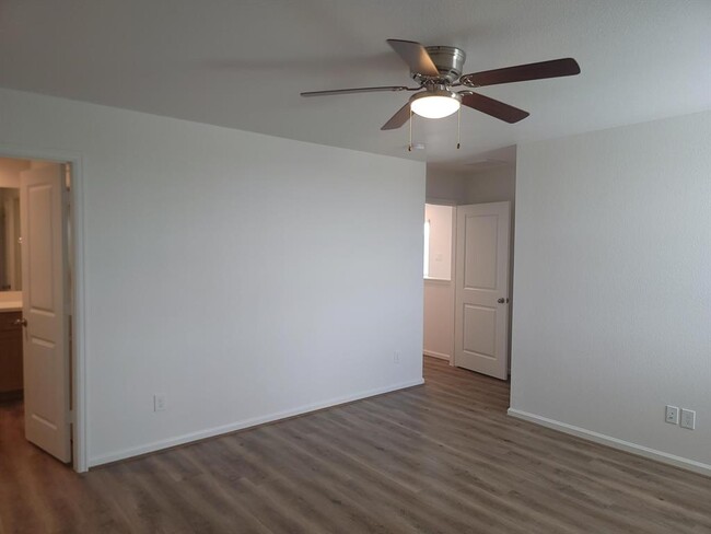 Building Photo - 1037 Tillman Ln