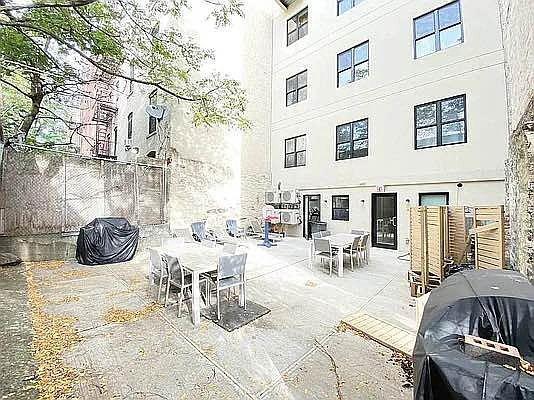 Building Photo - 2 bedroom in Bronx NY 10452