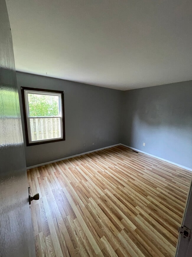 Building Photo - 5212 Bahia Dr