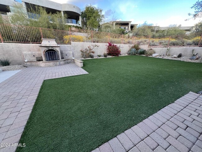 Building Photo - 11467 E Sweetwater Ave