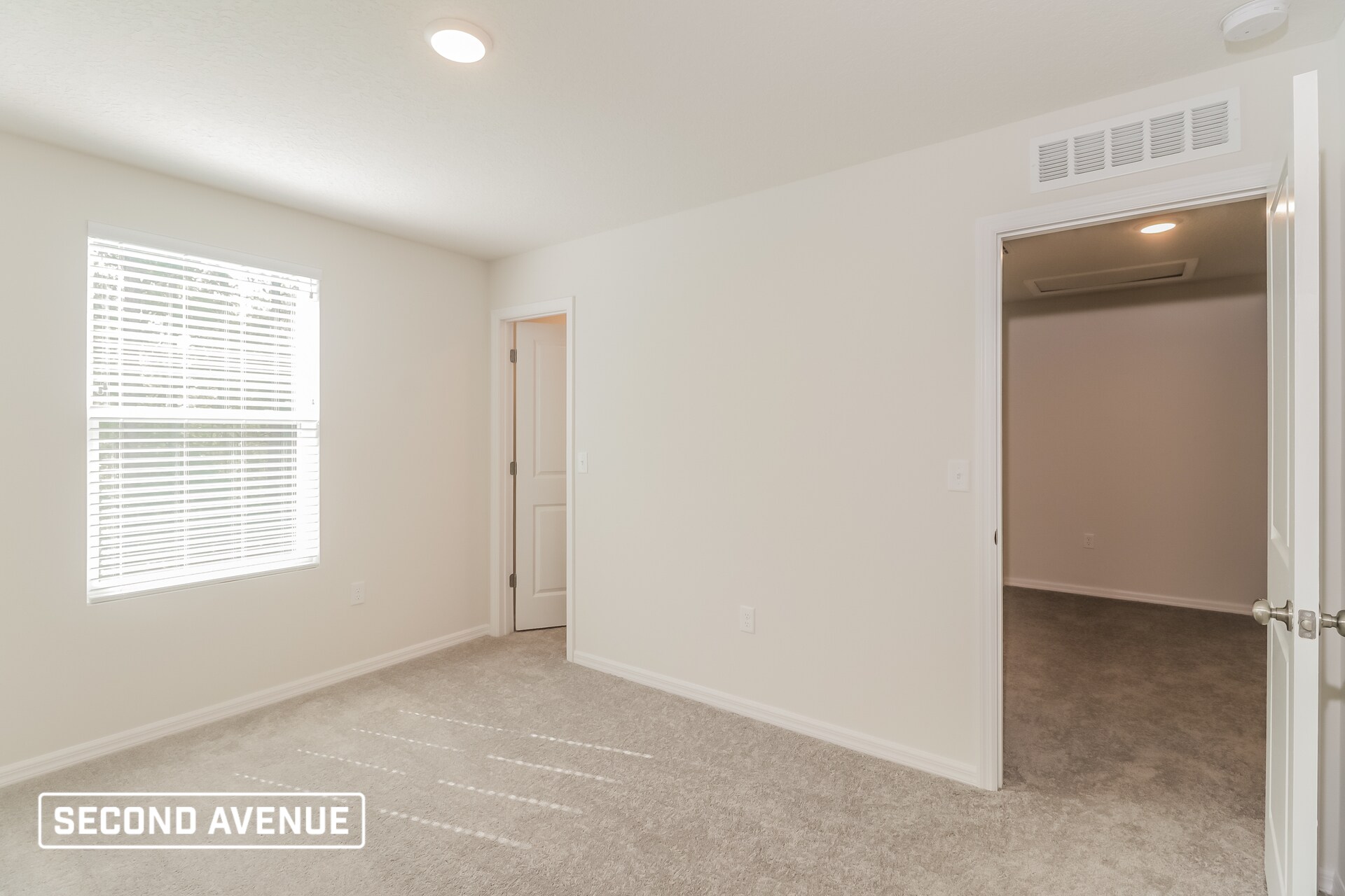 Building Photo - 10811 N Hatari Dr