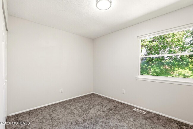Building Photo - 35 Mizzen Dr
