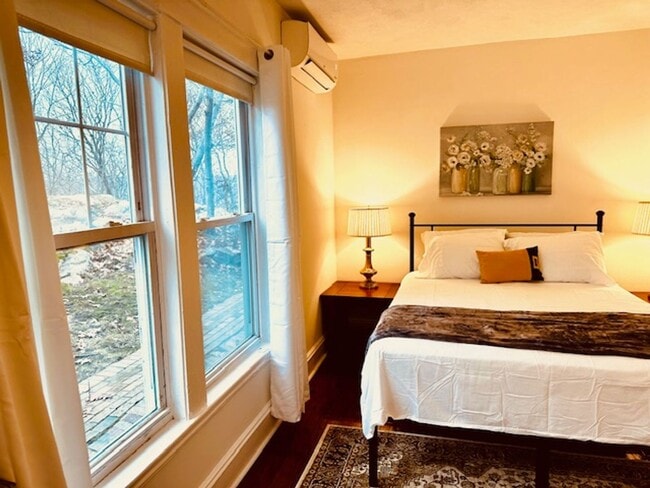 Building Photo - Apartment for rent in Lynn!