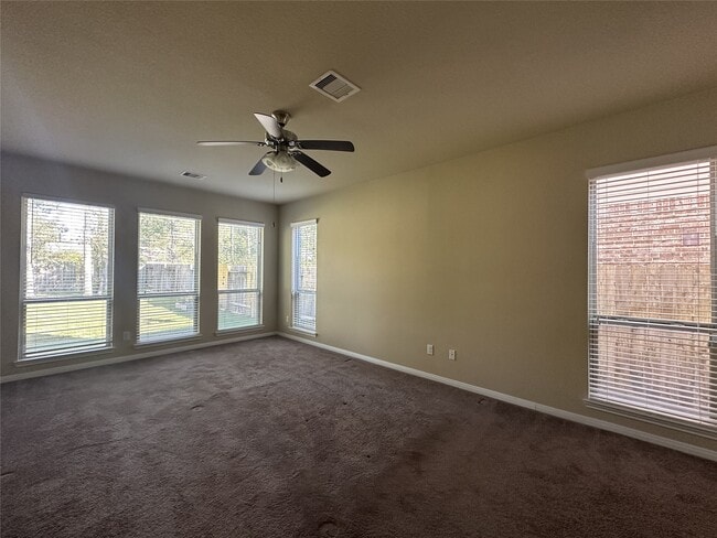 Building Photo - 2438 Garden Falls Dr