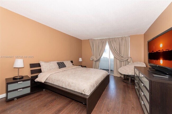 Building Photo - 2750 NE 183rd St