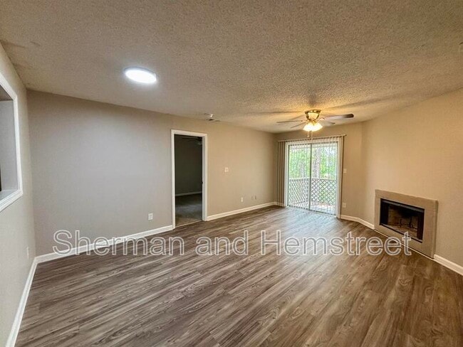 Building Photo - 212 Commons Dr
