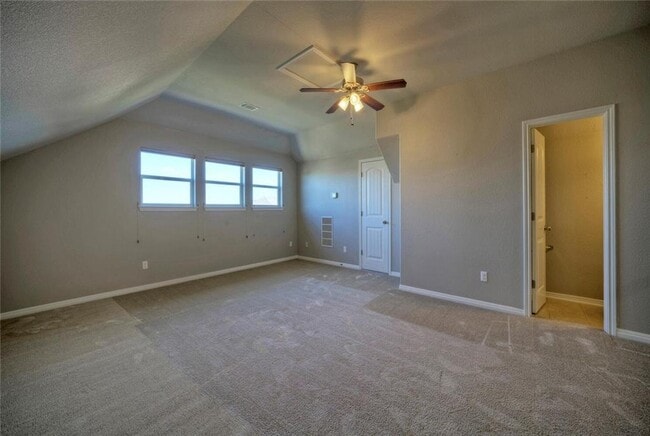 Building Photo - 18413 Falcon Pointe Blvd