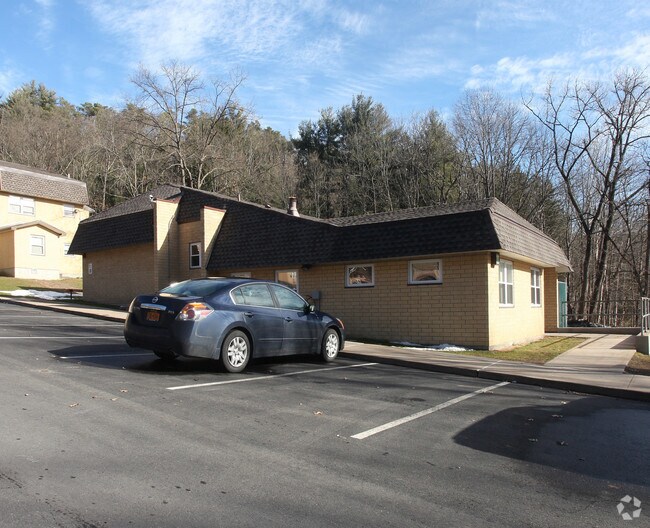 10 Eastwood Ave 10 Eastwood Ave Ellenville NY 12428 Apartment Finder