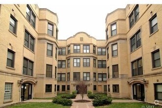 Building Photo - 2 bedroom in Chicago IL 60615