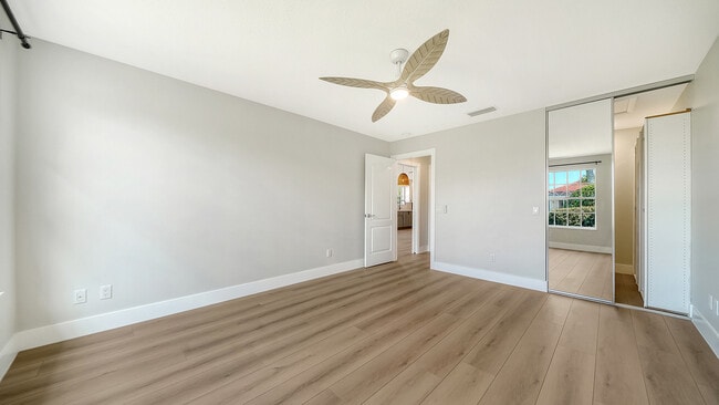 Building Photo - 5533 Avellino Pl