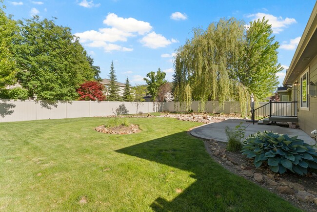 Building Photo - 1790 N Winchester St