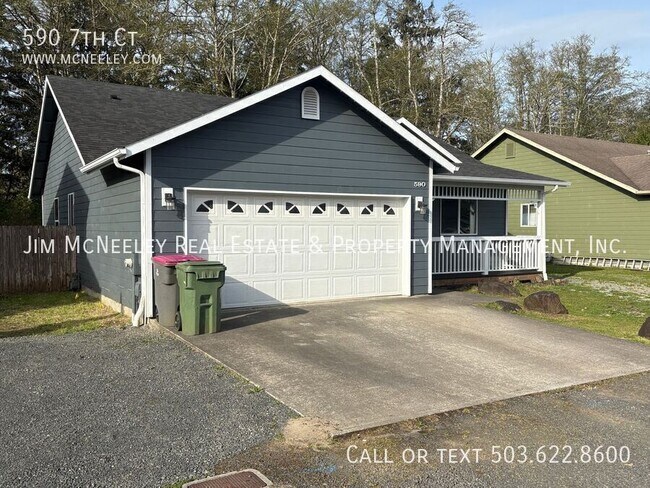 Building Photo - 590 7th Ct