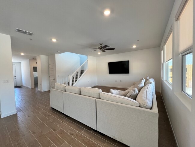 Building Photo - 7502 Kiwi Mdw Ct