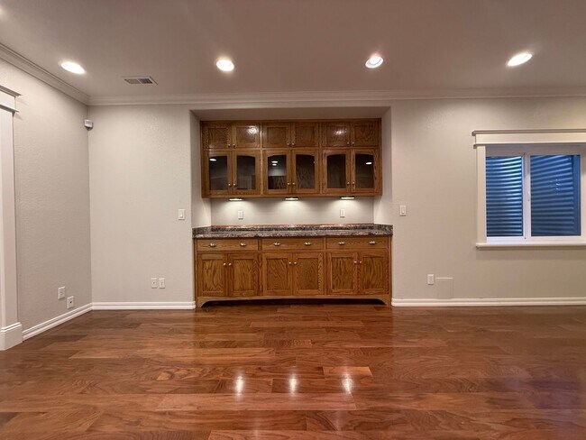 Building Photo - 6763 Granite Peak Dr