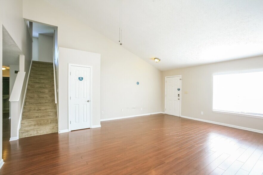 Building Photo - 11940 Jesterwood Dr