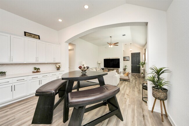 Building Photo - 920 Pismo Crk Ln