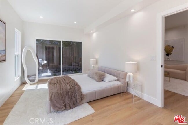 Building Photo - 22450 Dolorosa St