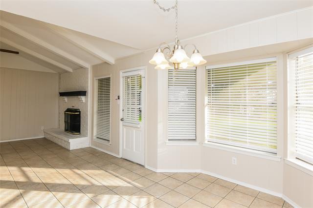Building Photo - 2125 Rockmoor Dr