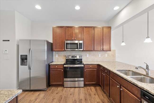 Kitchen - 1517 Brookmere Way