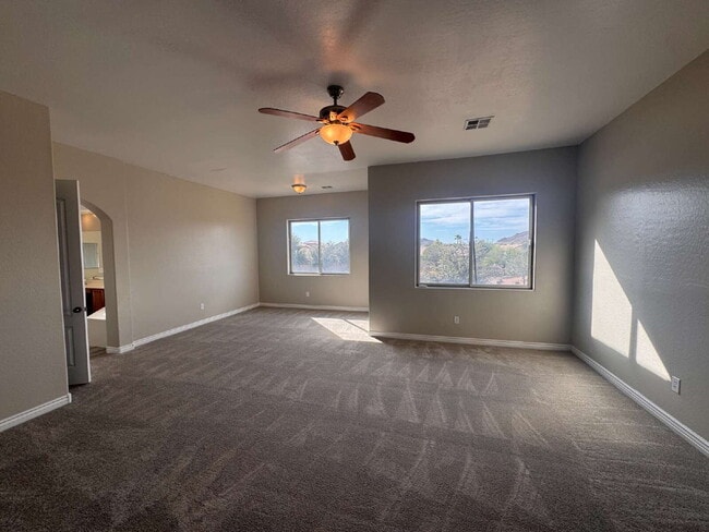 Building Photo - 821 W Saguaro Ln