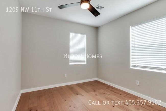 Building Photo - 1209 NW 11th St