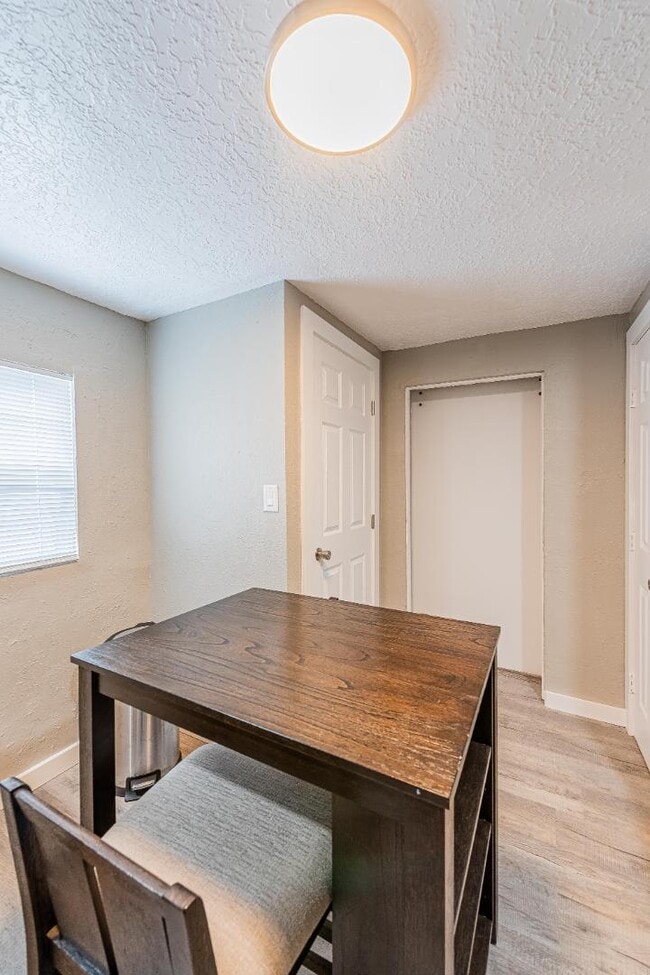 Building Photo - 704 Pacific Ave SW