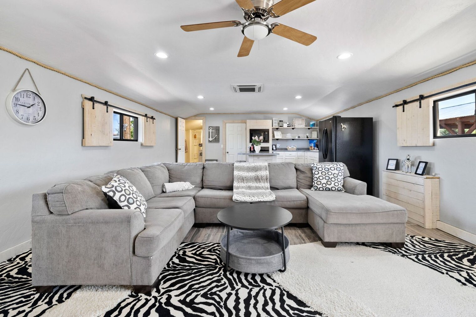 Building Photo - 7625 N Williamson Valley Rd