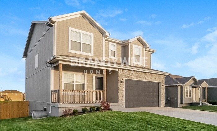 Building Photo - 711 Poplar Cir