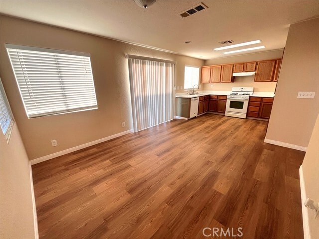 Building Photo - 45361 Tejon Ct