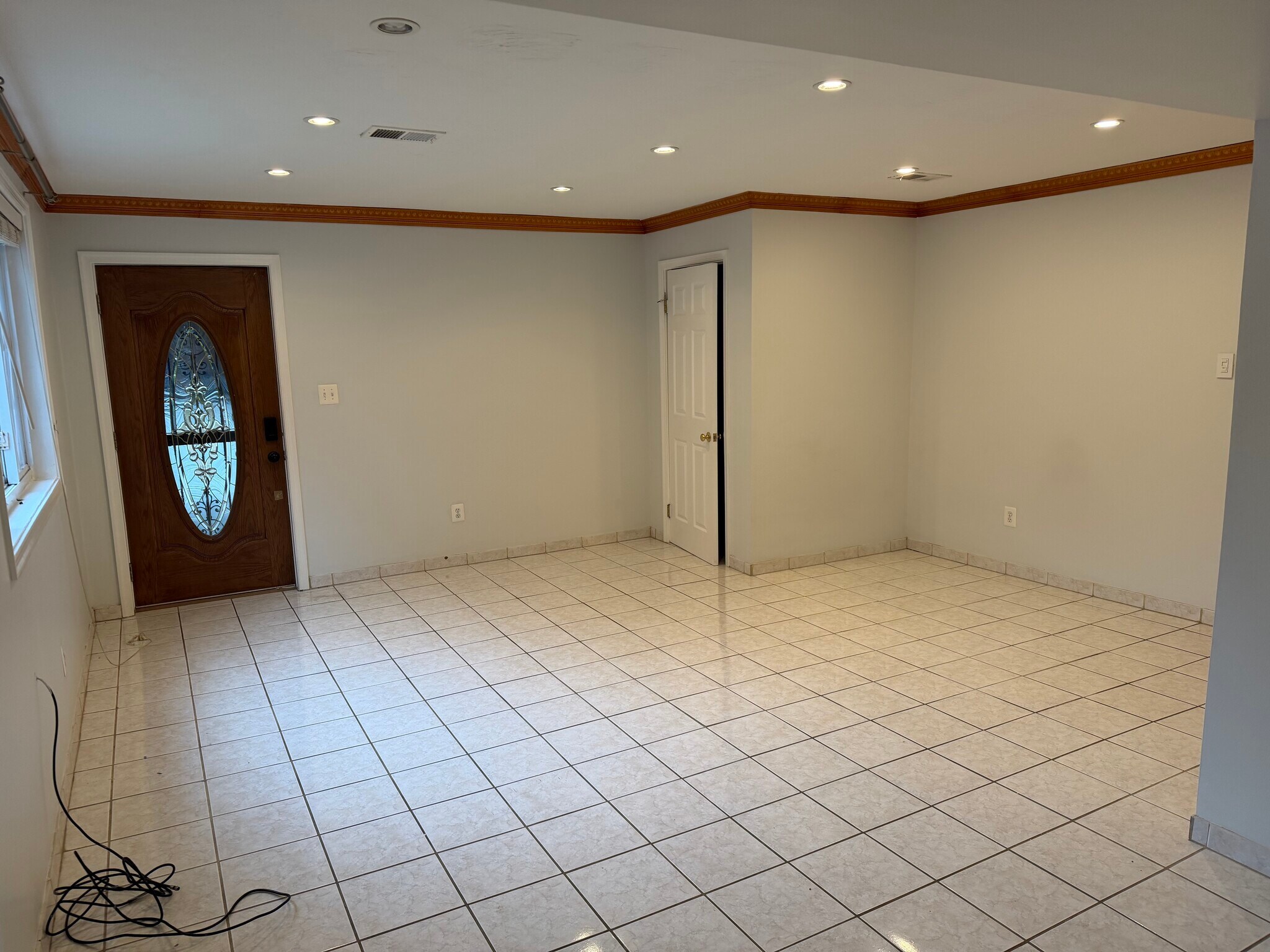 Building Photo - 618 Geranium St NW