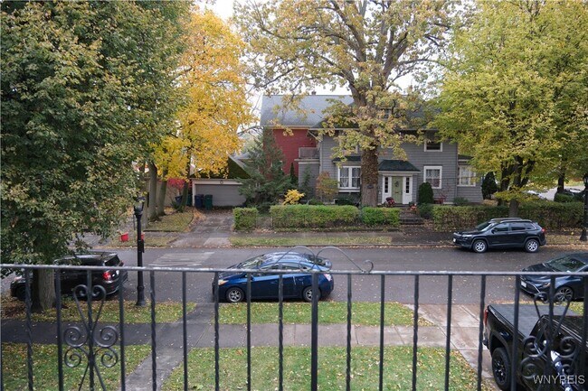 Building Photo - 356 Woodward Ave