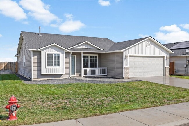 Building Photo - 4 Bedrooms Plus Bonus Room _ Dog Friendly!!