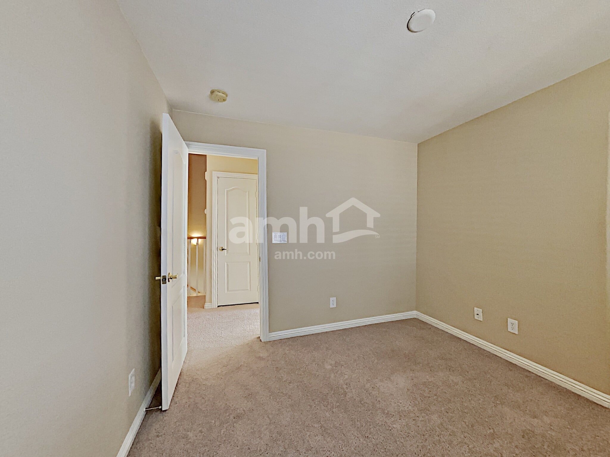Building Photo - 9996 Aspen Rose St