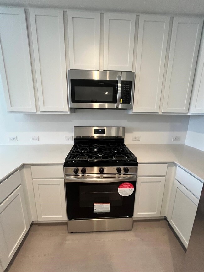 Building Photo - 25431 Birch Hl Dr