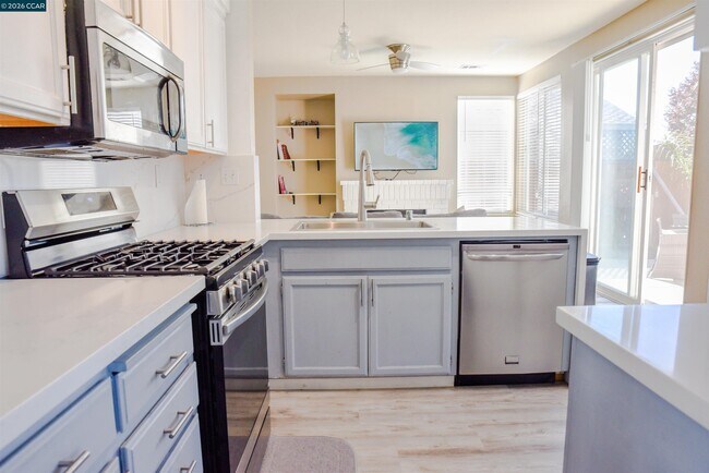 Building Photo - 2090 Heartland Cir