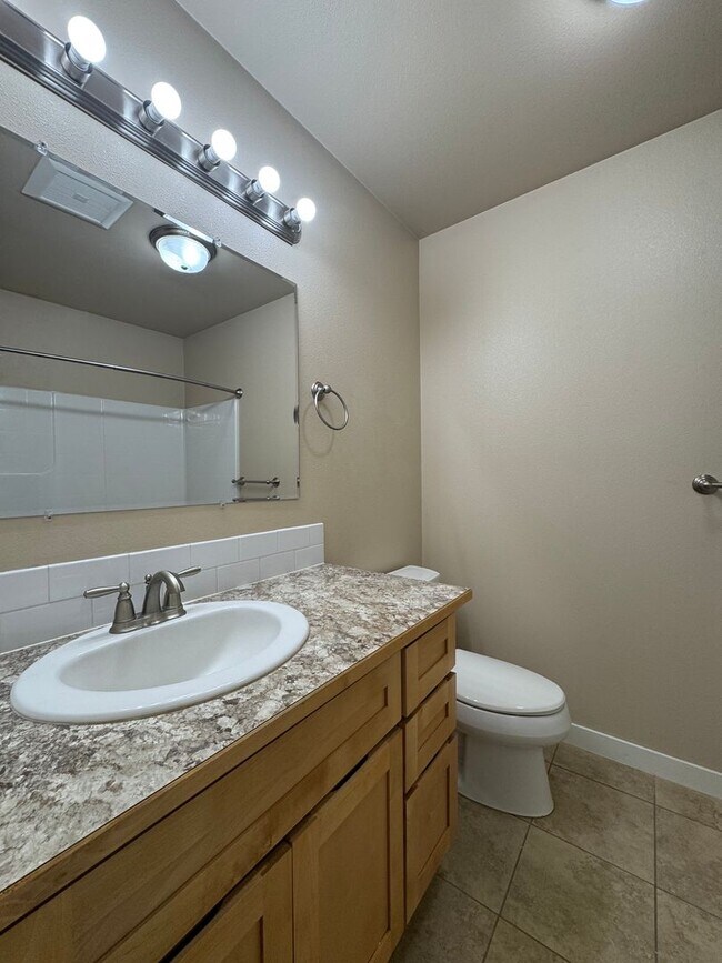 Building Photo - Cambridge Place I - 2241