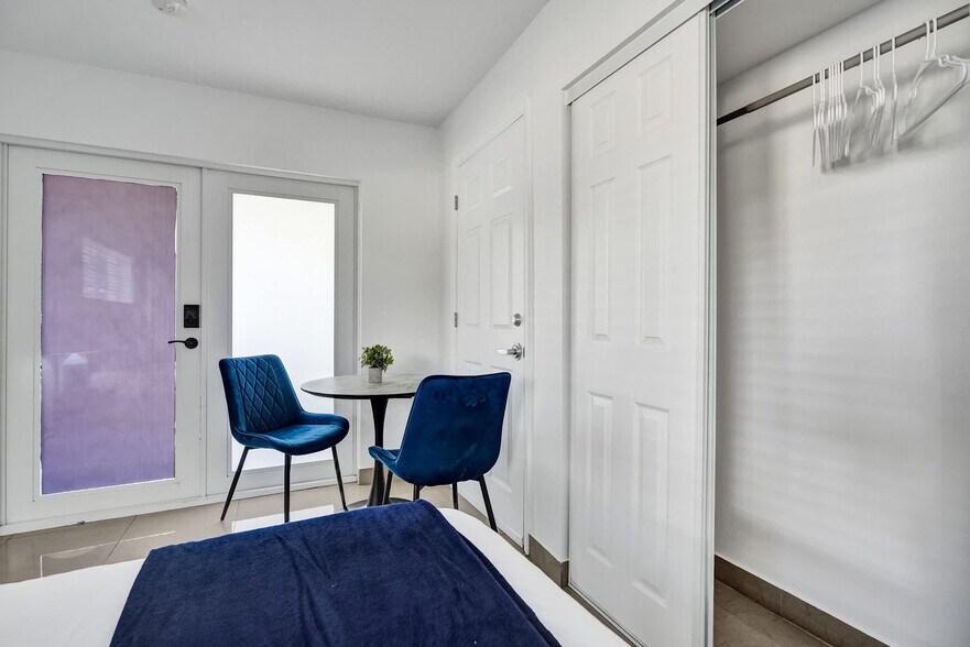 Building Photo - 905 N Federal Hwy